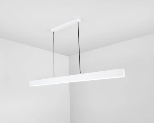 Lampa wisząca nad biurko, blat, stół  LED liniowa wisząca zoomLED® L5 CRI>90 biała lampa_wiszaca_biala_l1_-scaled.webp